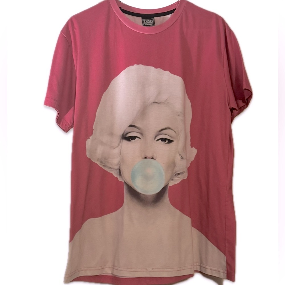 Marilyn Gum Pop Culture Men's Graphic T-Shirt - Large